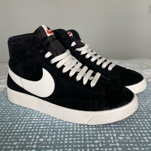 Black Nike High Top Sneakers
